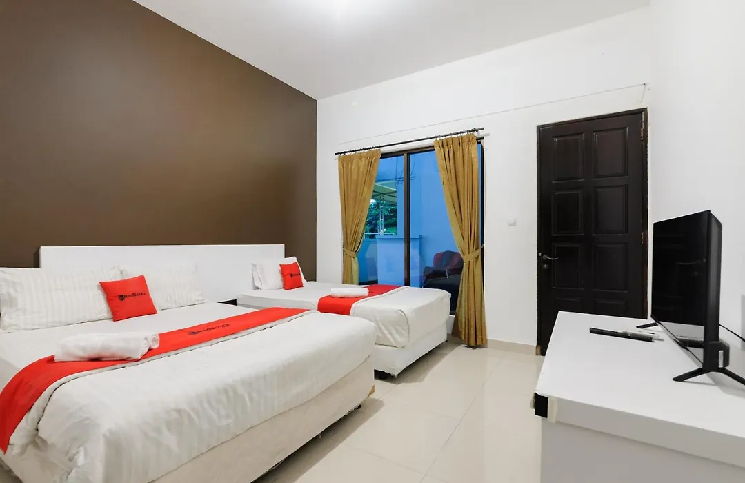 RedDoorz Syariah near Taman Air Mancur Bogor-1