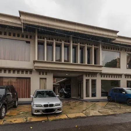 RedDoorz Syariah near Taman Air Mancur Bogor-2